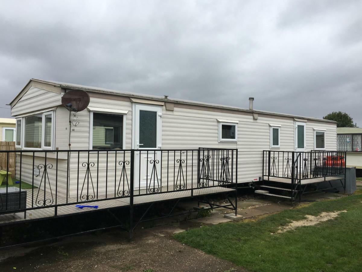 4 Bedroom Caravan Ingoldmells Skegness Экстерьер фото